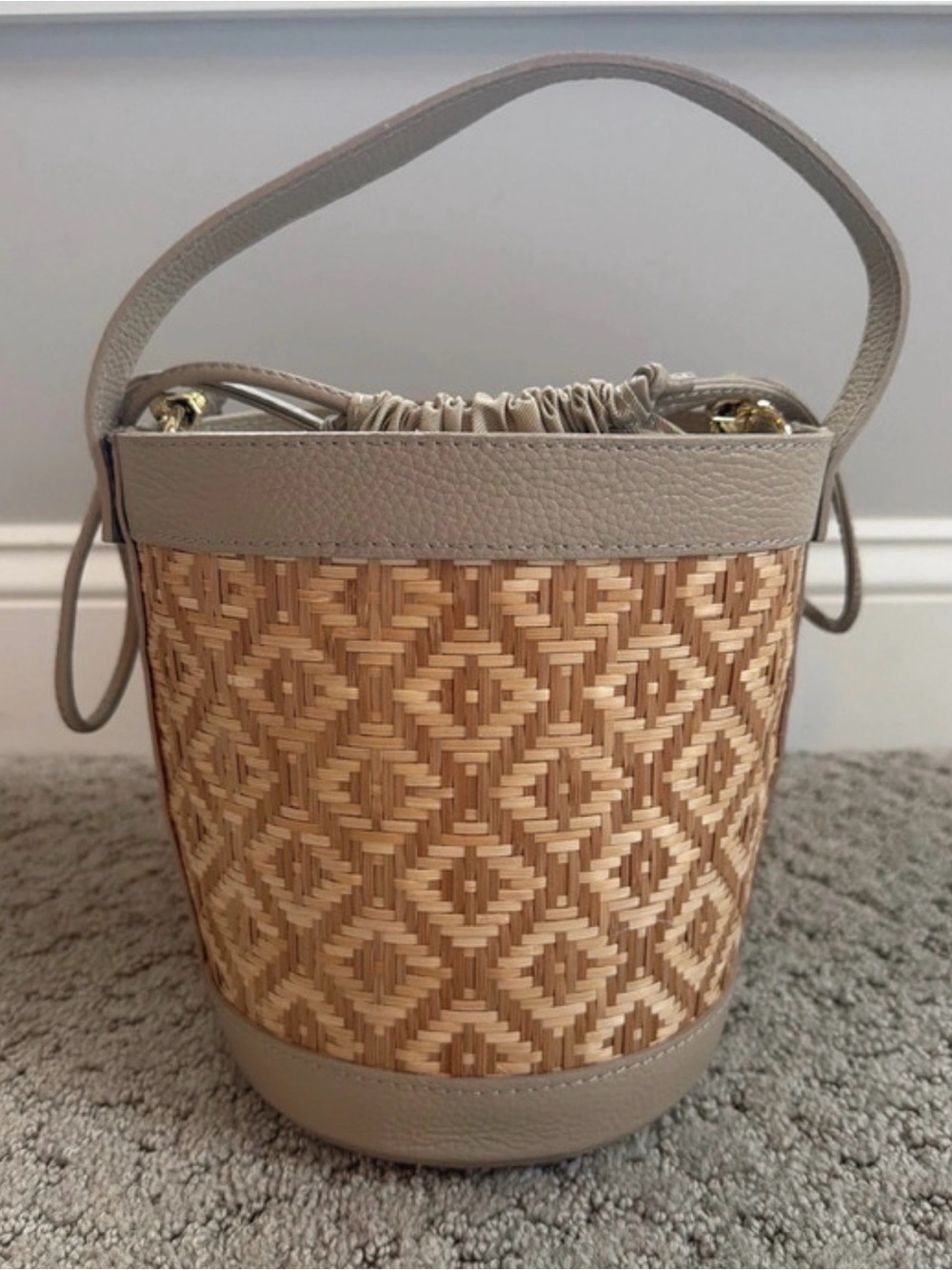 Borse in Pelle Diamond Patterned Rattan Woven Bucket Bag Leather